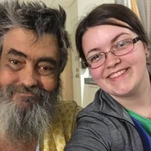 Meet your Posher, Lora